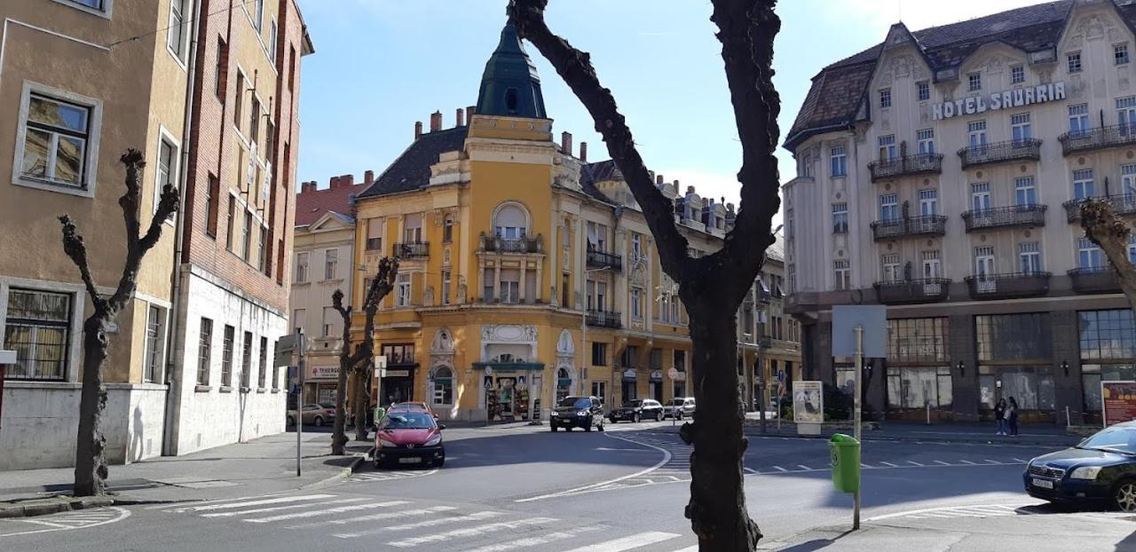 Szell 3 Apartman Apartment Szombathely Bagian luar foto