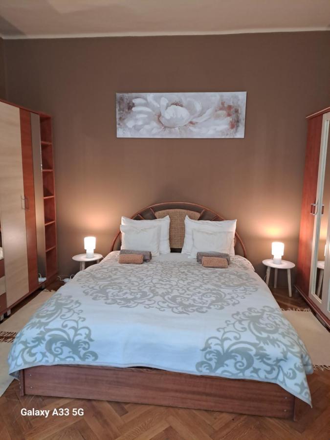 Szell 3 Apartman Apartment Szombathely Bagian luar foto