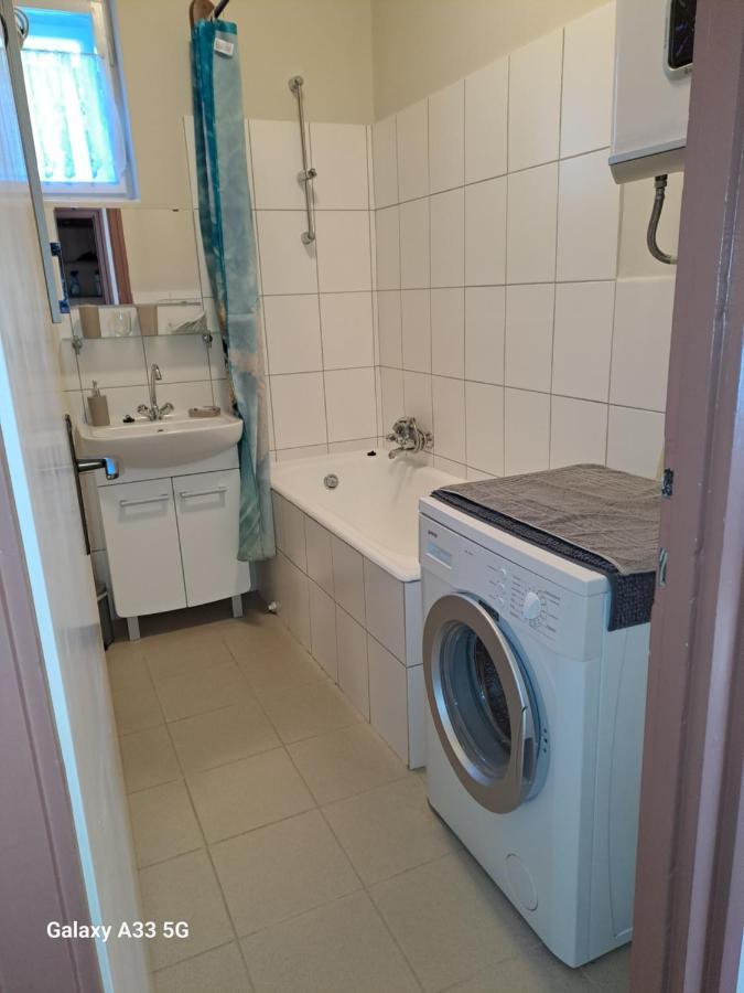 Szell 3 Apartman Apartment Szombathely Bagian luar foto